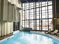 Espace piscine pour adultes