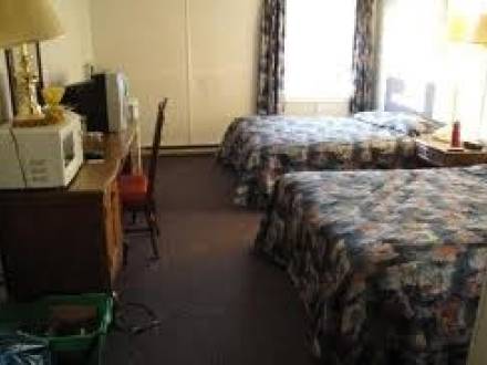 Kettle River Inn & Suites