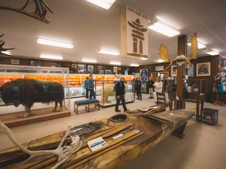 Intérieur du musée Itsanitaq à Churchill