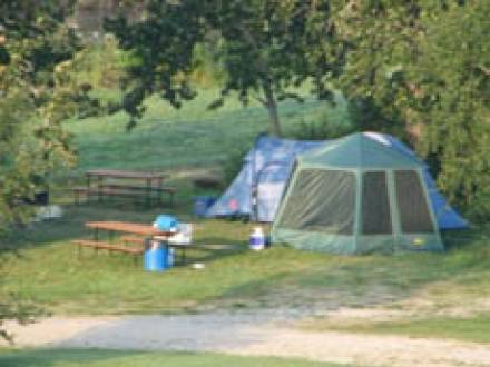 Little_Village_Inn_Guest_House_-_Assessipi_Beach_&_Campground.jpg