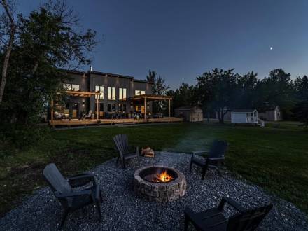 Creekside Cabin Co