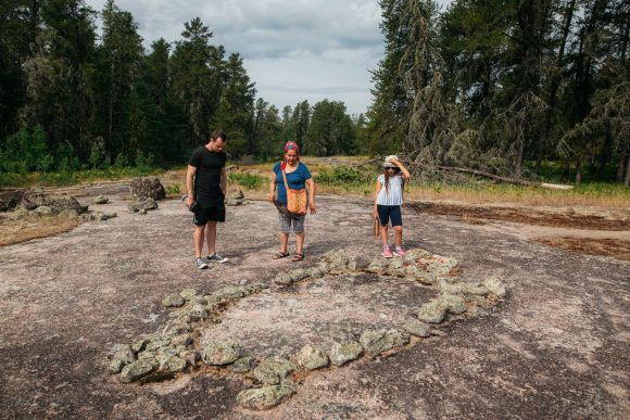 Un voyage enrichissant à travers l'histoire et la culture indigènes, mettant en valeur l'héritage profond des Premières nations de la région.